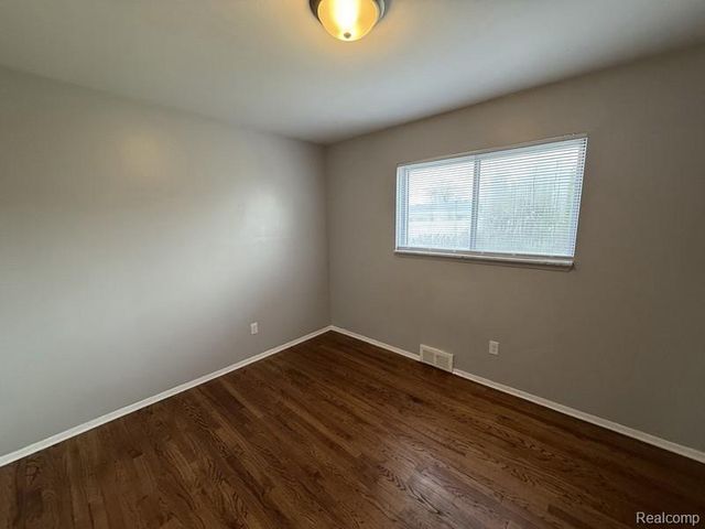 34660 Macdonald Drive, Sterling Heights, MI 48310