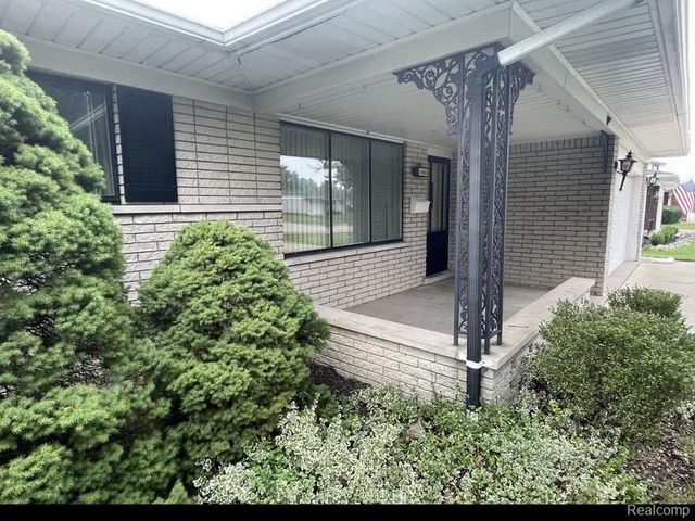 34660 Macdonald Drive, Sterling Heights, MI 48310