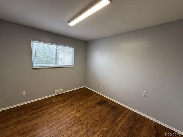 34660 Macdonald Drive, Sterling Heights, MI 48310