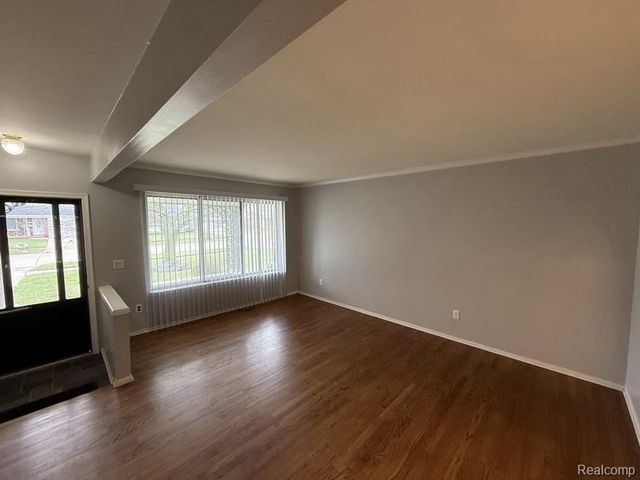 34660 Macdonald Drive, Sterling Heights, MI 48310