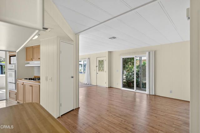 222 Calle Fronte 29, Camarillo, CA 93012