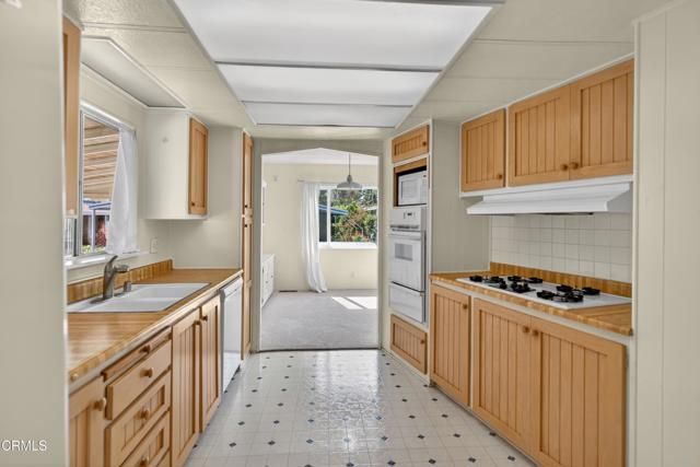 222 Calle Fronte 29, Camarillo, CA 93012