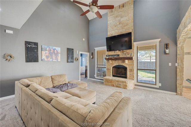 2912 Ascot Court, Bryan, TX 77808