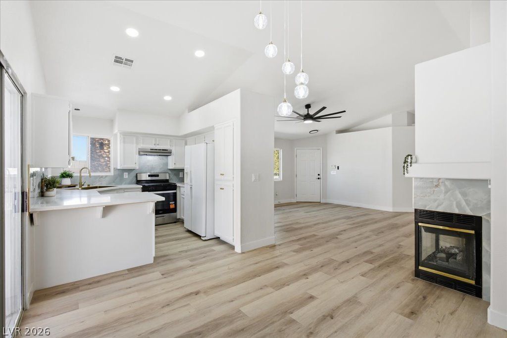 6700 Snake River Avenue, Las Vegas, NV 89130 — photo 3