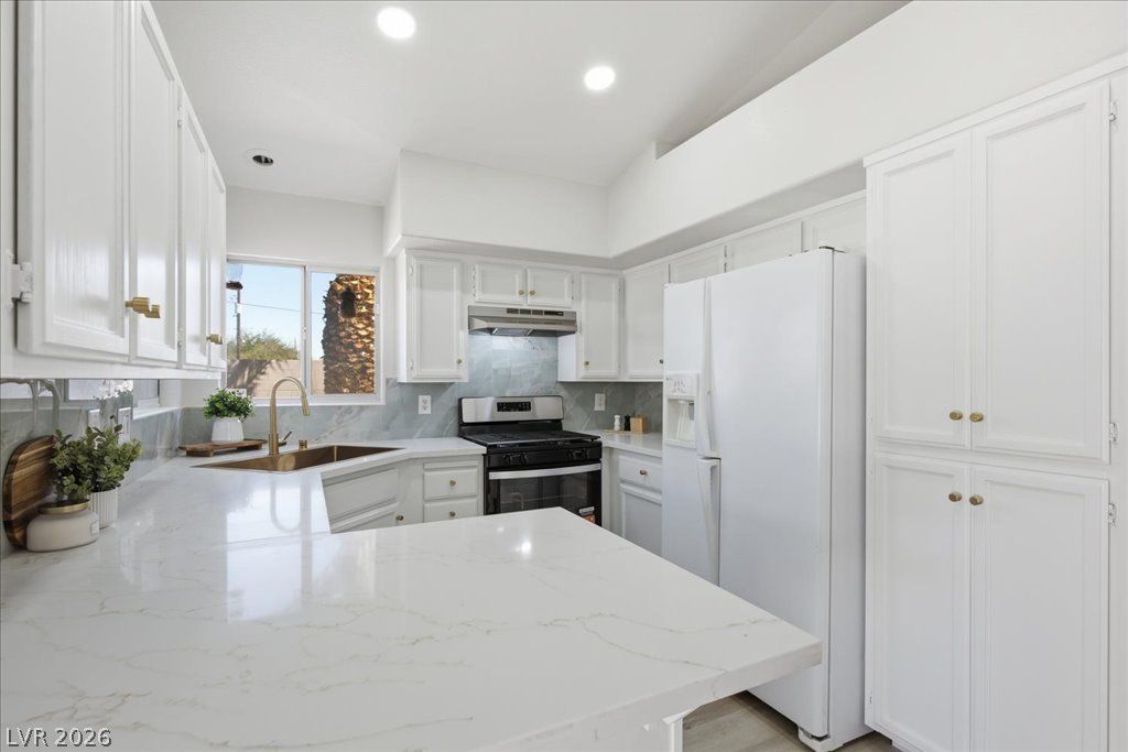 6700 Snake River Avenue, Las Vegas, NV 89130 — photo 4