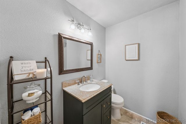 1377 S WORTMAN Avenue, Claremore, OK 74017