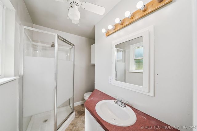 1377 S WORTMAN Avenue, Claremore, OK 74017