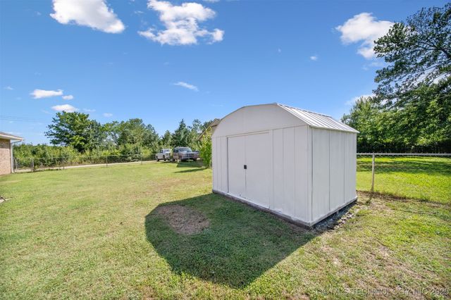 1377 S WORTMAN Avenue, Claremore, OK 74017