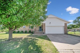 1377 S WORTMAN Avenue, Claremore, OK 74017