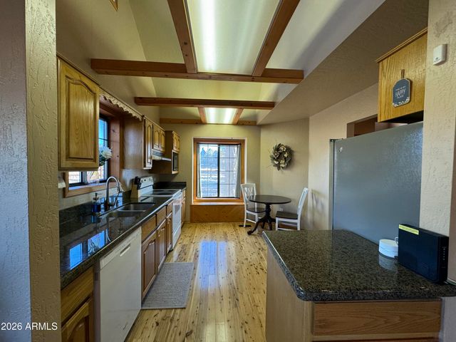 2740 Air Park Drive, Overgaard, AZ 85933