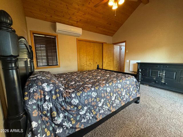 2740 Air Park Drive, Overgaard, AZ 85933