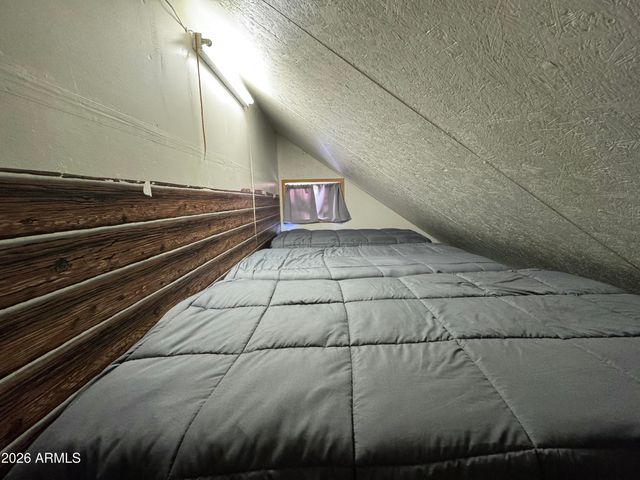 2740 Air Park Drive, Overgaard, AZ 85933