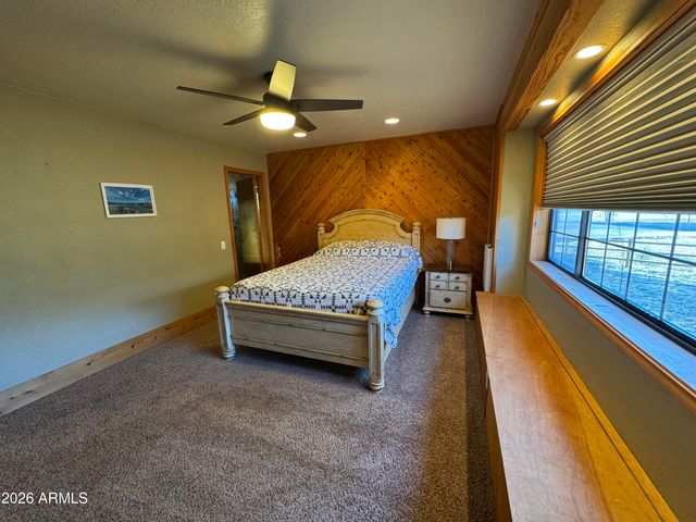 2740 Air Park Drive, Overgaard, AZ 85933