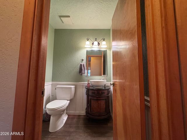 2740 Air Park Drive, Overgaard, AZ 85933