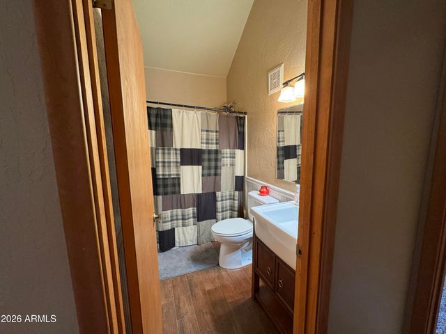 2740 Air Park Drive, Overgaard, AZ 85933