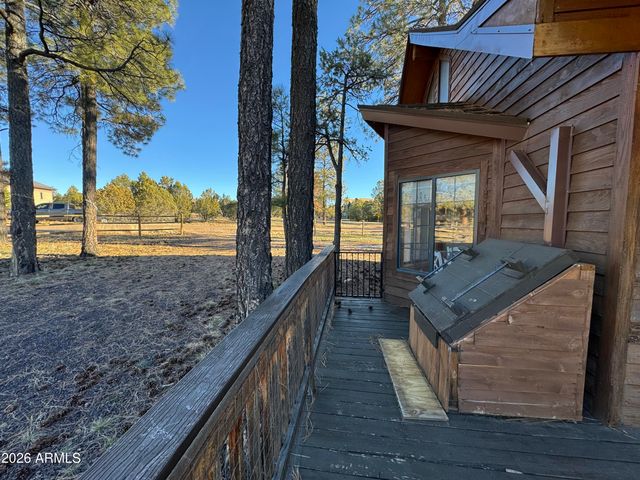 2740 Air Park Drive, Overgaard, AZ 85933