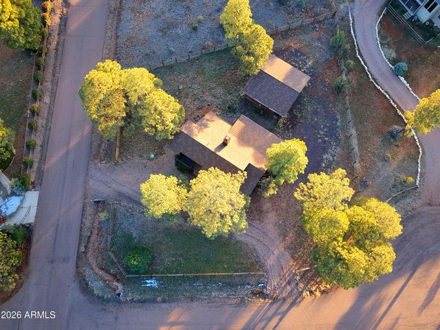 2740 Air Park Drive, Overgaard, AZ 85933