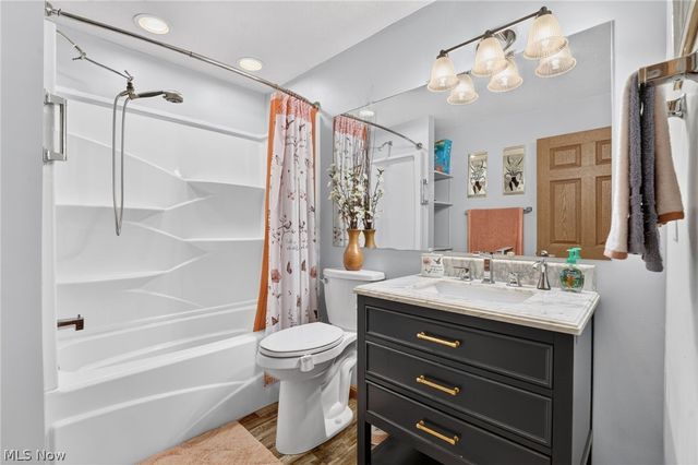 4860 Meadow Lark Drive, Lorain, OH 44053