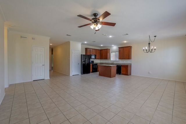 807 Bastrop Drive, Arlington, TX 76002