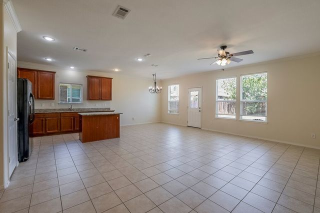 807 Bastrop Drive, Arlington, TX 76002
