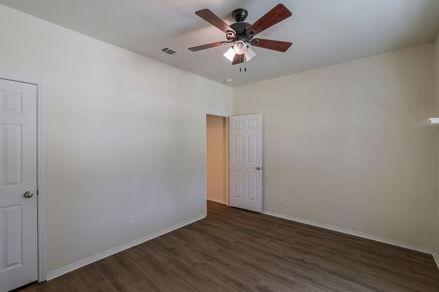 807 Bastrop Drive, Arlington, TX 76002