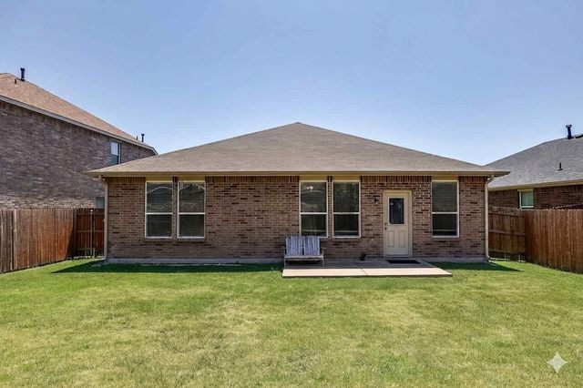 807 Bastrop Drive, Arlington, TX 76002