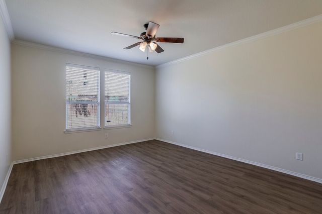 807 Bastrop Drive, Arlington, TX 76002