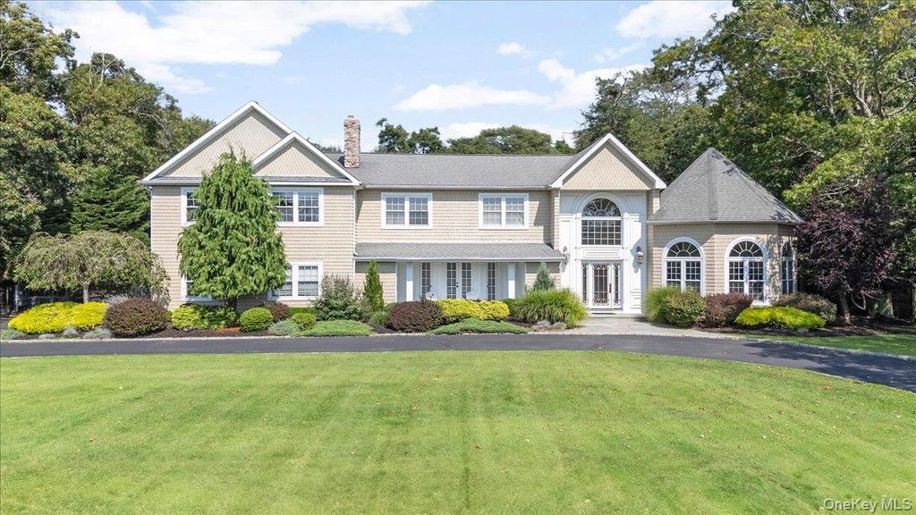 7 The Keel, East Islip, NY 11730 — exterior