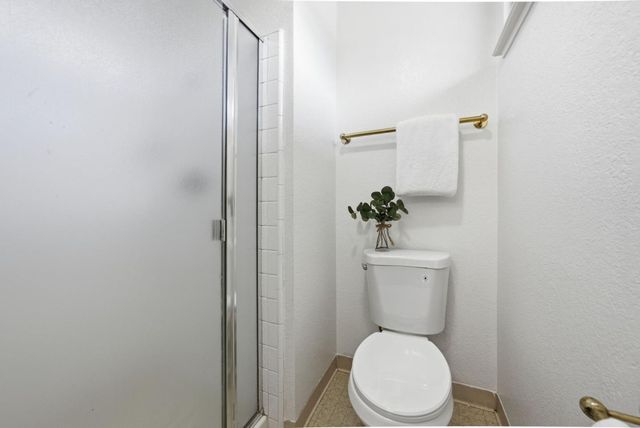 22475 Mcclellan Road, Cupertino, CA 95014