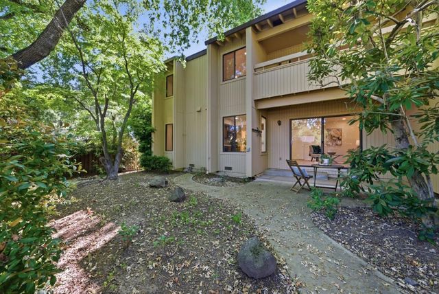 22475 Mcclellan Road, Cupertino, CA 95014