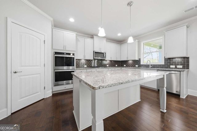 3208 Garden Hill Lane, Douglasville, GA 30135