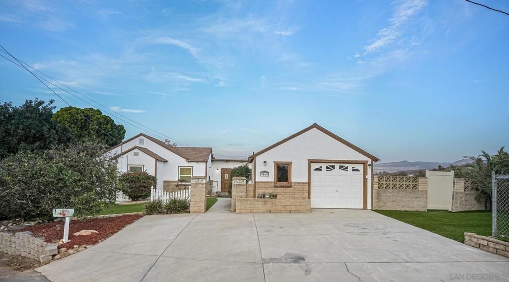 Image 1 of property listing at 9465 Emerald Grove Ave, Lakeside, CA 92040