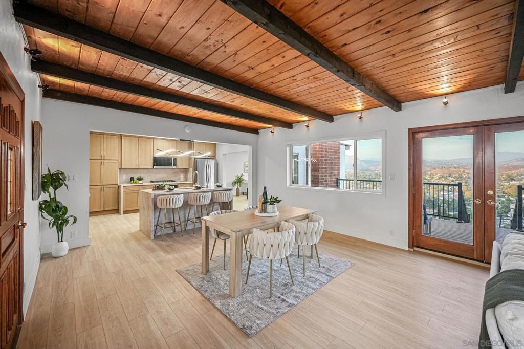 Image 17 of property listing at 9465 Emerald Grove Ave, Lakeside, CA 92040