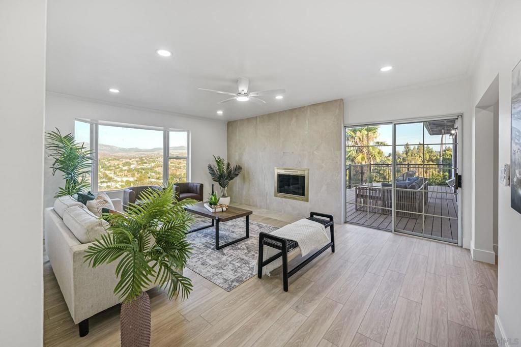 Image 23 of property listing at 9465 Emerald Grove Ave, Lakeside, CA 92040