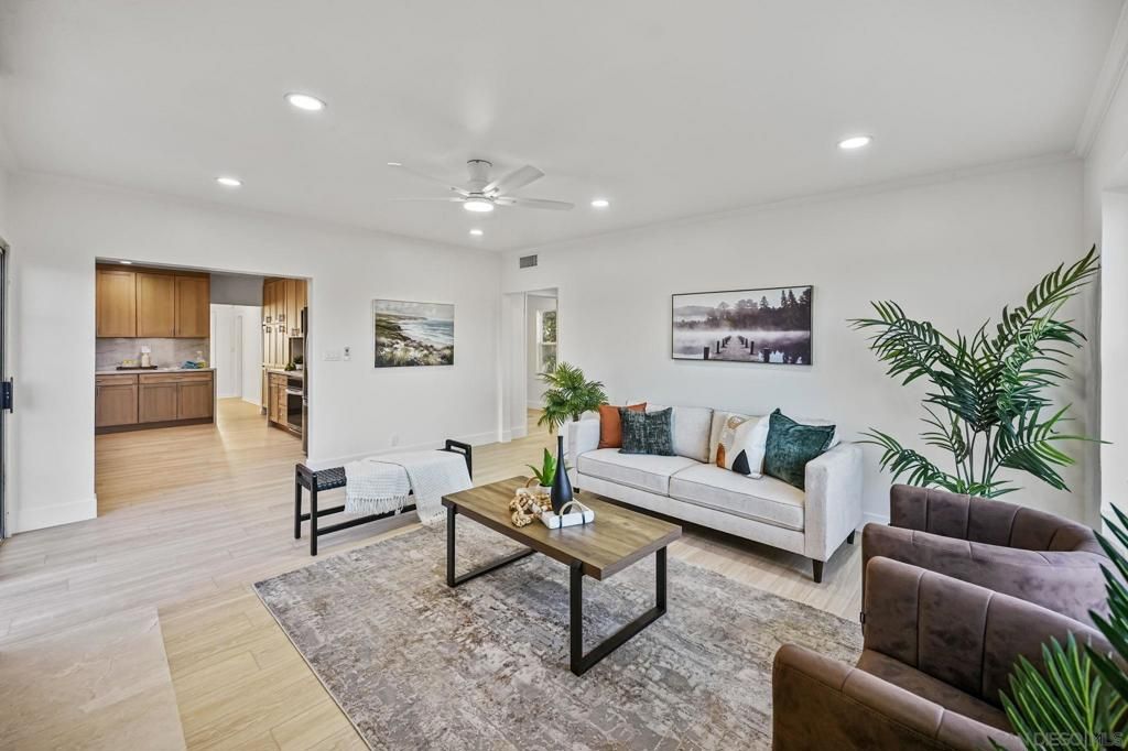 Image 26 of property listing at 9465 Emerald Grove Ave, Lakeside, CA 92040