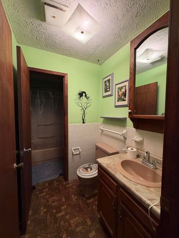 60 Grover Whitehead Road, Whitley City, KY 42653