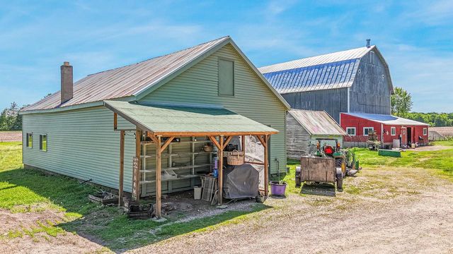 N5579 COUNTY ROAD O, Manawa, WI 54949