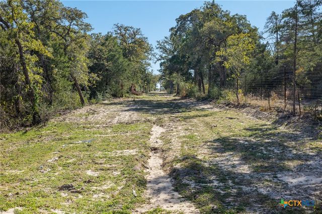 555 Altamira Lane, Dale, TX 78616