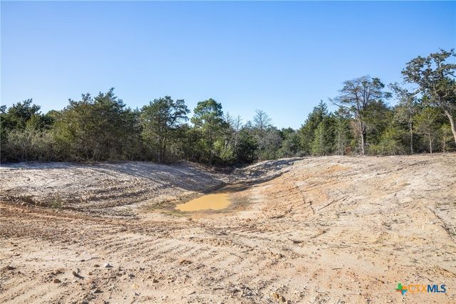 555 Altamira Lane, Dale, TX 78616