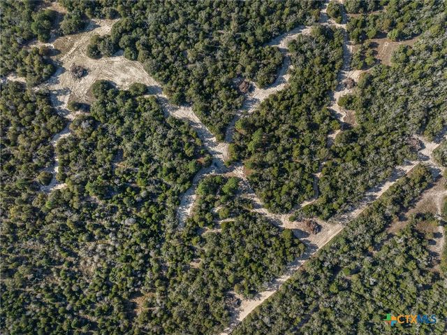 555 Altamira Lane, Dale, TX 78616