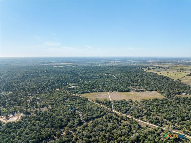 555 Altamira Lane, Dale, TX 78616