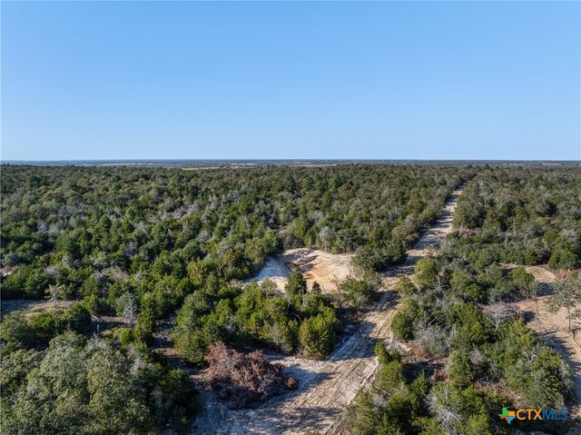 555 Altamira Lane, Dale, TX 78616