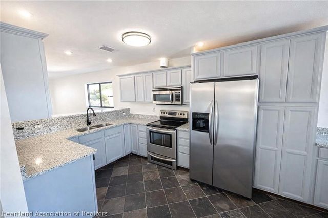 4325 THOMPSON Avenue N, Sebring, FL 33875
