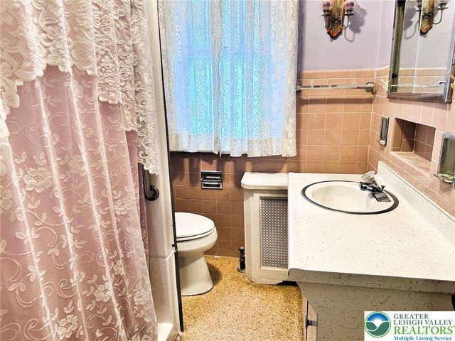 1650 Lincoln Avenue, Northampton Boro, PA 18067