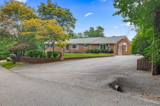 4312 Erlene Ct, Chester, VA 23831