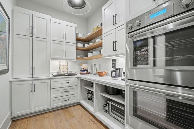 8064 Heirloom Blvd, College Grove, TN 37046