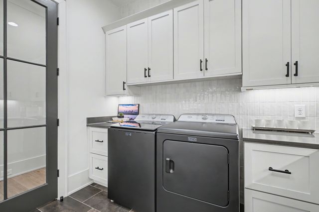 8064 Heirloom Blvd, College Grove, TN 37046