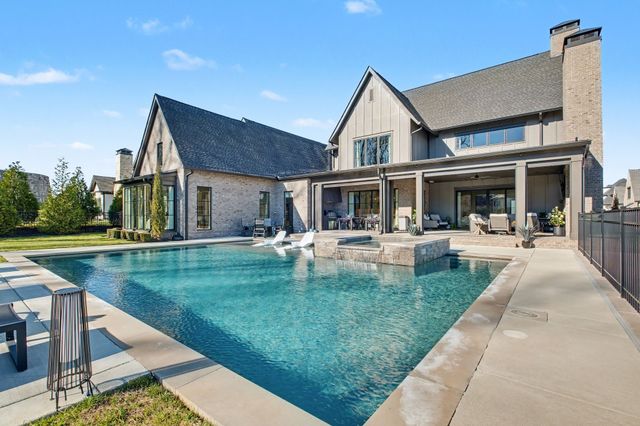 8064 Heirloom Blvd, College Grove, TN 37046