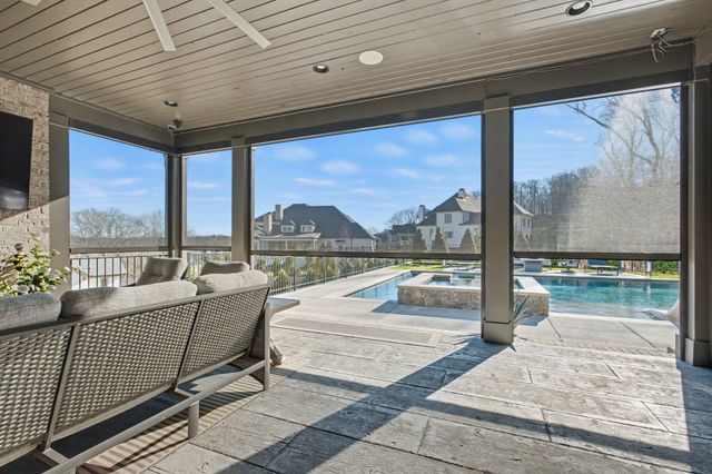 8064 Heirloom Blvd, College Grove, TN 37046