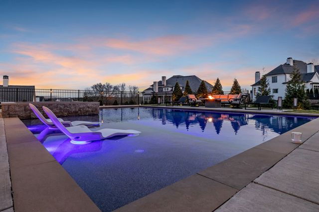 8064 Heirloom Blvd, College Grove, TN 37046